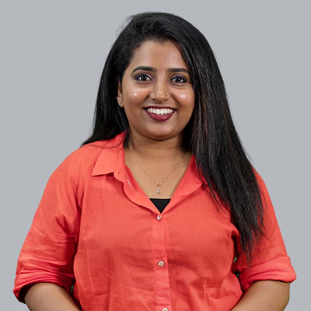 Professional employer at leading study abroad consultants in Kochi helping students achieve their study abroad goals.